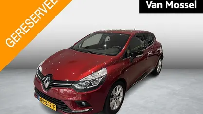 Rood Gebruikt 2017 Renault Clio IV LIMITED Hatchback | € 8.950 (Eerlijke prijs)