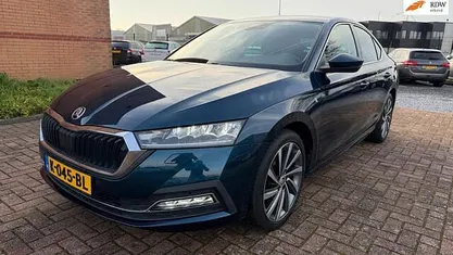 Occasion 2020 Skoda Octavia Business Line Hatchback | € 16.950 (Eerlijke prijs)