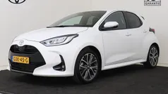 Wit Gebruikt 2024 Toyota Yaris Hybrid Executive Hatchback | € 26.500 (Eerlijke prijs)