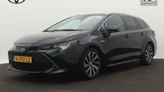 Zwart metallic Gebruikt 2021 Toyota Corolla Stationwagen | € 20.945 (Eerlijke prijs)