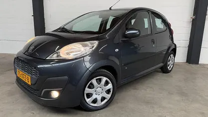 Occasion Peugeot 107 Active 68 PK (50 kW) 2012 Grijs Hatchback