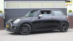 Zwart Gebruikt 2018 Mini ONE Hatchback | € 15.700 (Goede deal)