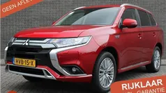 Rood Gebruikt 2021 Mitsubishi Outlander Intense+ SUV | € 27.750 (Eerlijke prijs)