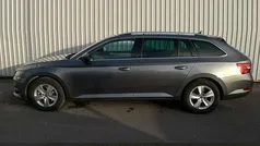 Grijs Gebruikt 2023 Skoda Superb Stationwagen | € 42.950 (Eerlijke prijs)