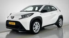 Wit Gebruikt 2024 Toyota Aygo Play Hatchback | € 19.445 (Goede deal)
