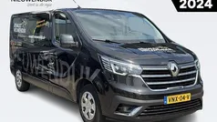 Midnightzwart d68 Gebruikt 2022 Renault Trafic Van | € 18.445 (Eerlijke prijs)