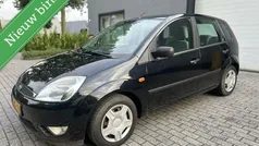 Zwart Gebruikt 2003 Ford Fiesta Ghia Hatchback | € 1.699 (Eerlijke prijs)