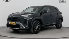 Zwart (metallic) Gebruikt 2021 Toyota Yaris Cross SUV | € 27.945 (Eerlijke prijs)