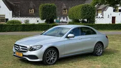 Zilver Gebruikt 2016 Mercedes E200 Avantgarde Sedan | € 25.999 (Goede deal)