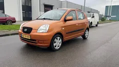 Oranje (metallic) Gebruikt 2007 Kia Picanto Hatchback | € 1.499 (Eerlijke prijs)