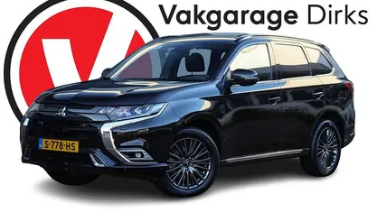Zwart Gebruikt 2018 Mitsubishi Outlander P-HEV Edition SUV | € 21.879 (Eerlijke prijs)