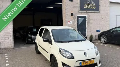 Wit Occasion 2011 Renault Twingo Dynamique Hatchback | € 2.700 (Eerlijke prijs)