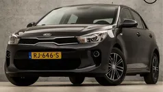 Grijs, metallic lak Gebruikt 2017 Kia Rio Sport Hatchback | € 8.945 (Eerlijke prijs)