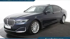 Blauw (metallic) Gebruikt 2020 BMW 745e Executive Sedan | € 51.800 (Goede deal)