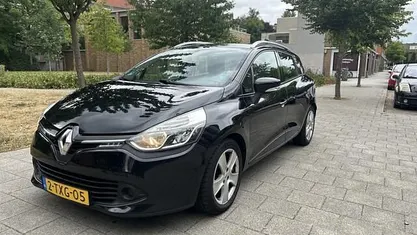 Occasion Renault Clio GrandTour Night&Day 90 PK (66 kW) 2014 Zwart Stationwagen
