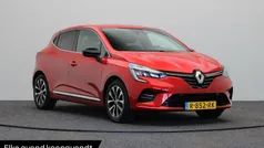 Rood Gebruikt 2022 Renault Clio V Techno Hatchback | € 22.940 (Eerlijke prijs)