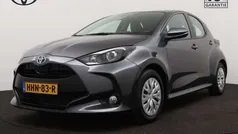 Grijs Gebruikt 2024 Toyota Yaris Hybrid Active Hatchback | € 23.445 (Eerlijke prijs)