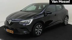 Gebruikt 2024 Renault Clio V Evolution Hatchback | € 21.925 (Goede deal)