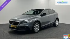 Grijs Gebruikt 2020 Volvo V40 CC Kinetic Stationwagen | € 20.000 (Eerlijke prijs)