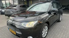 Zwart Gebruikt 2013 Mitsubishi Outlander Instyle SUV | € 10.495 (Goede deal)