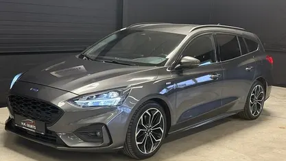 Grijs (metallic) Occasion 2019 Ford Focus ST-Line Hatchback | € 14.450 (Eerlijke prijs)