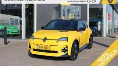 Geel Nieuw 2024 Renault R5 Iconic Hatchback | € 33.445 (Eerlijke prijs)