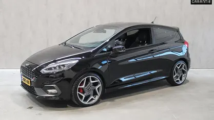 Zwart Occasion 2023 Ford Fiesta ST Hatchback | € 16.995 (Goede deal)