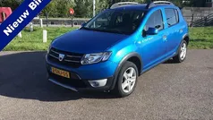 Gebruikt 2013 Dacia Sandero Lauréate Hatchback | € 4.750 (Eerlijke prijs)