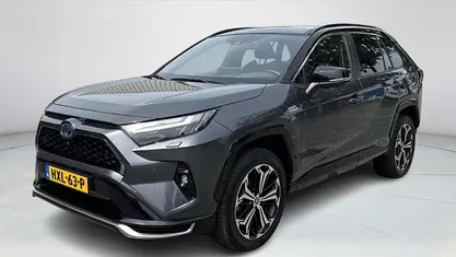 Occasion 2025 Toyota RAV4 Hybrid Plus SUV | € 49.900 (Eerlijke prijs)