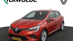 Gebruikt 2021 Renault Clio V Intens Hatchback | € 19.340 (Eerlijke prijs)