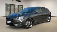 Grijs Gebruikt 2018 Ford Focus ST-Line Hatchback | € 17.900 (Eerlijke prijs)