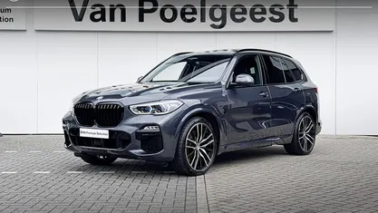 Arcticgrau metallic (grijs metallic) Gebruikt 2021 BMW X5 Executive SUV | € 57.900 (Eerlijke prijs)