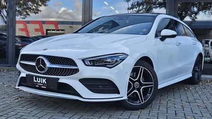 Wit Gebruikt 2022 Mercedes CLA250 Shooting Brake AMG line Plus Stationwagen | € 26.800 (Eerlijke prijs)