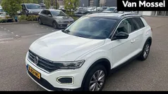 Wit Gebruikt 2019 VW T-Roc Style SUV | € 21.900 (Goede deal)
