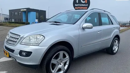 Occasion 2006 Mercedes 320 SUV | € 6.499 (Goede deal)