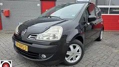 Zwart Gebruikt 2009 Renault Modus Dynamique MPV | € 2.250 (Goede deal)