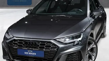 Grijs Gebruikt 2022 Audi A3 e-tron S-Line Hatchback | € 28.900 (Eerlijke prijs)