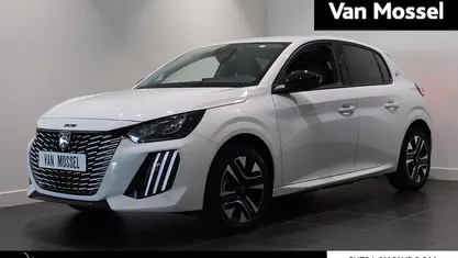 Wit Nieuw 2025 Peugeot 208 Allure Hatchback | € 28.140 (Goede deal)