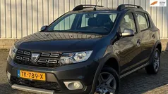 Grijs Gebruikt 2018 Dacia Sandero Stepway Hatchback | € 6.999 (Eerlijke prijs)