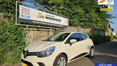 Bruin Gebruikt 2017 Renault Clio IV Zen Hatchback | € 9.950 (Eerlijke prijs)