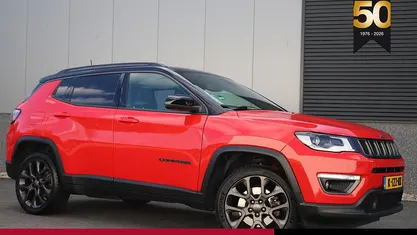 Rood Occasion 2021 Jeep Compass SUV | € 21.444 (Eerlijke prijs)