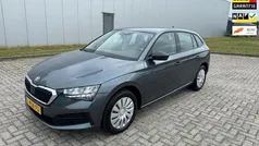 Grijs Gebruikt 2021 Skoda Scala Active Hatchback | € 12.995 (Eerlijke prijs)