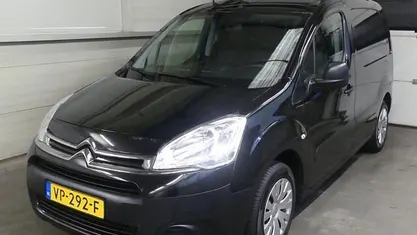 Zwart Occasion 2015 Citroën Berlingo MPV | € 5.945 (Eerlijke prijs)