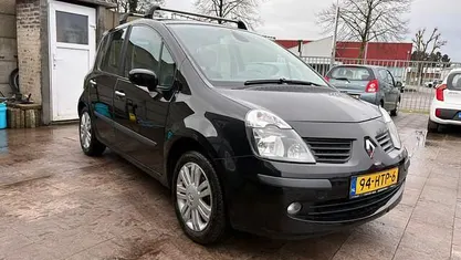 Occasion Renault Modus Dynamique 112 PK (82 kW) 2009 Zwart (metallic) MPV