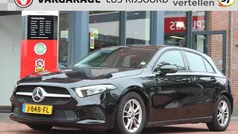 Zwart Gebruikt 2020 Mercedes A180 Hatchback | € 21.495 (Super prijs)