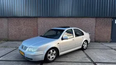 Grijs Gebruikt 1999 VW Bora Trendline Sedan | € 1.399 (Eerlijke prijs)