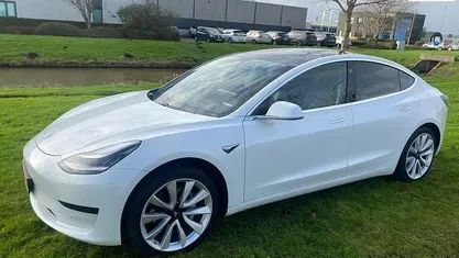 Gebruikt 2019 Tesla Model 3 Standard Range Sedan | € 14.500 (Super prijs)