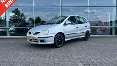 Gebruikt 2004 Nissan Almera Tino Tekna MPV | € 2.950 (Eerlijke prijs)