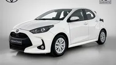 Wit Gebruikt 2023 Toyota Yaris Hybrid Active Hatchback | € 20.945 (Eerlijke prijs)