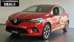 Gebruikt 2023 Renault Clio V Evolution Hatchback | € 18.225 (Eerlijke prijs)